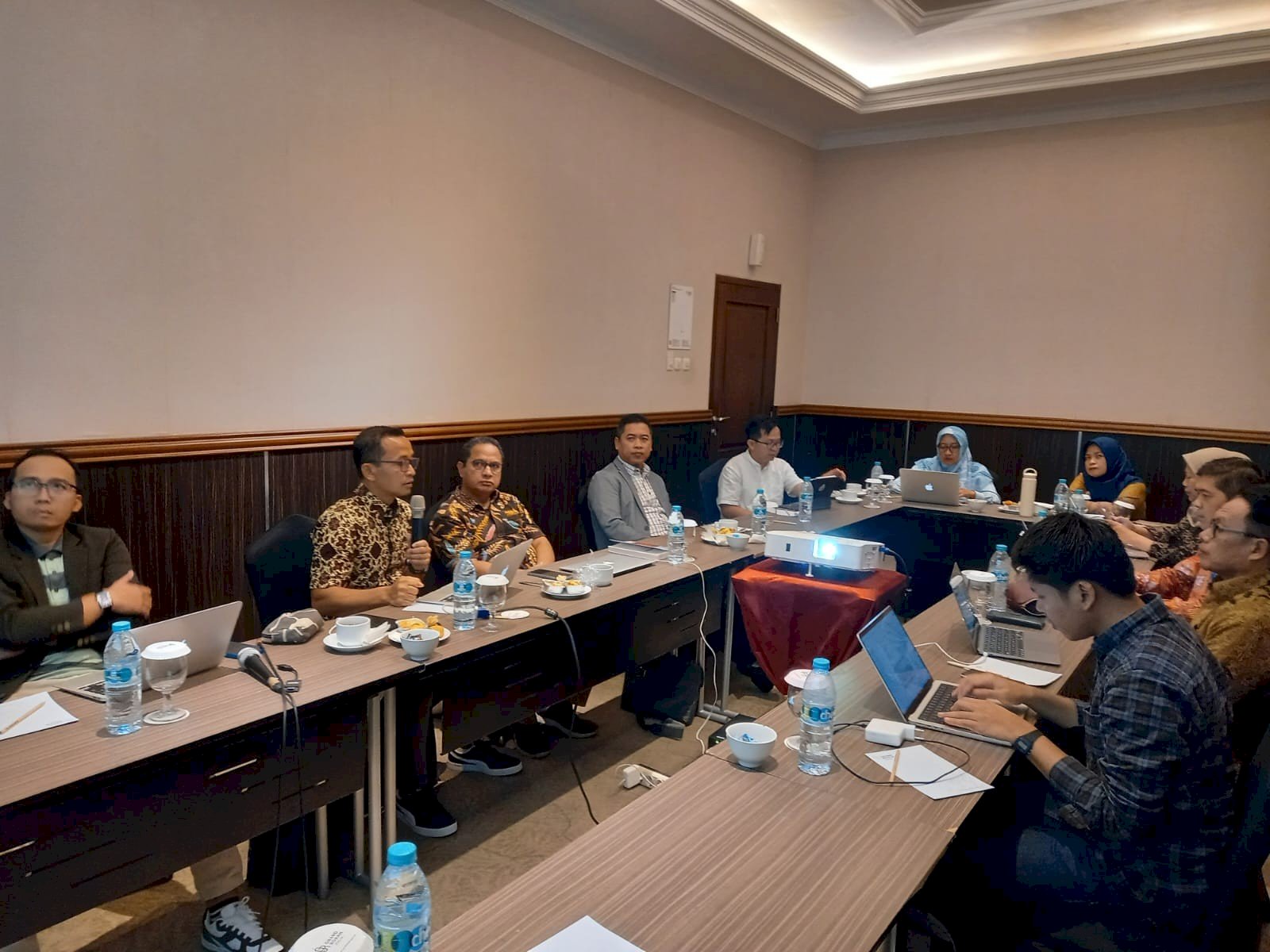 Kick off Projek Penelitian 3 Tahun Kedepan: Workshop Penyusunan Instrumen