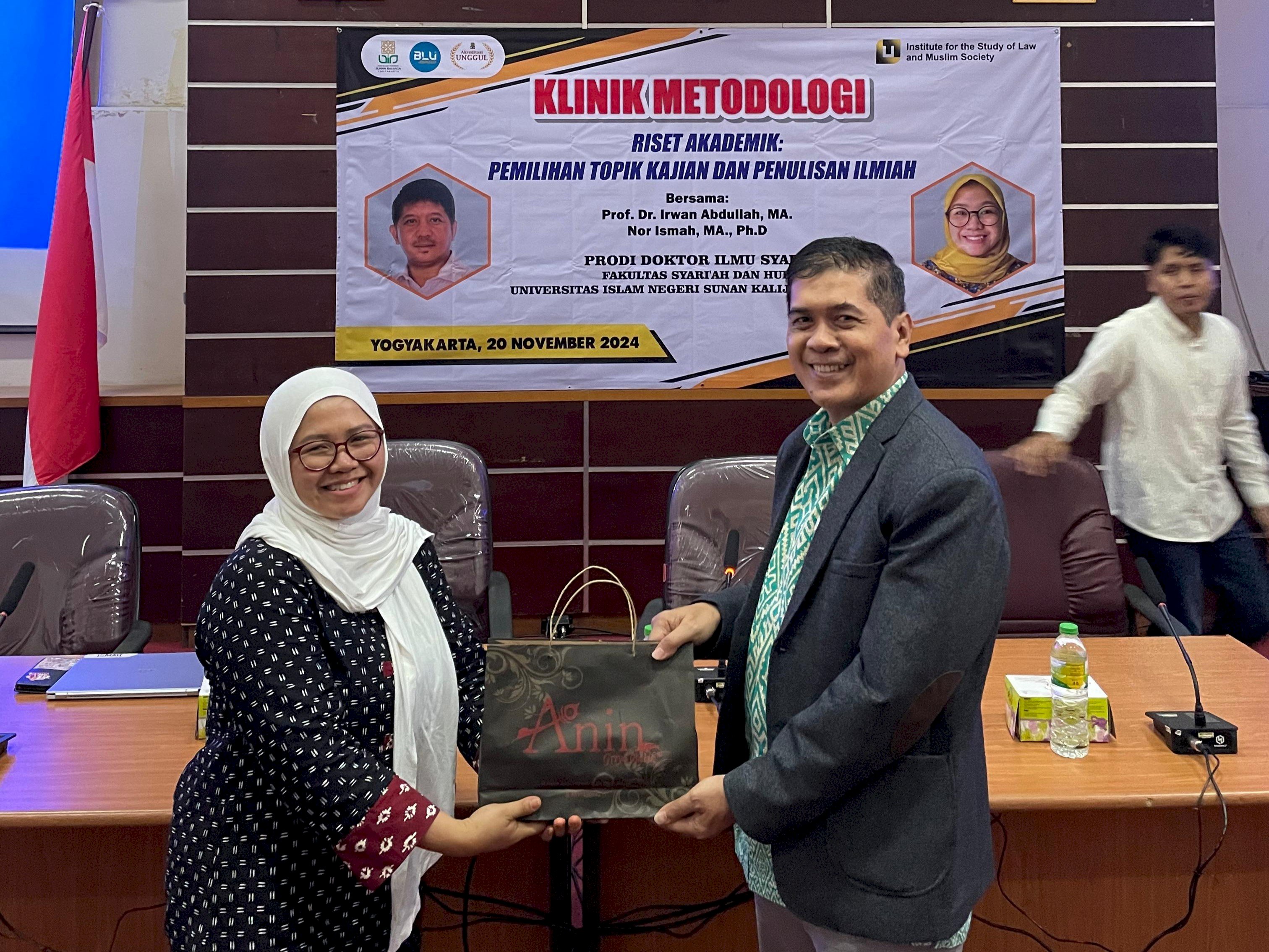 Meningkatkan Metodologi Penelitian, ISLaMS Kembali Gelar Thesis Talk